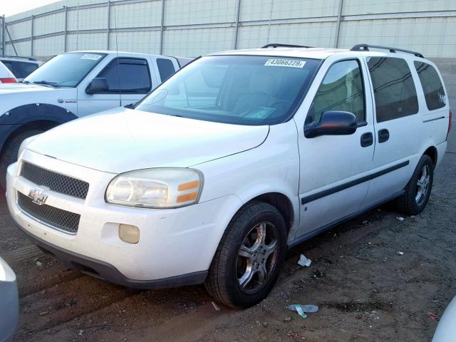 1GNDV23148D189265 - 2008 CHEVROLET UPLANDER L WHITE photo 2