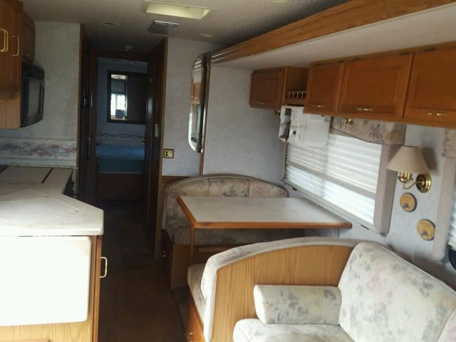 3FCNF53S4YJA07316 - 2000 WINNEBAGO ADVENTURER WHITE photo 7