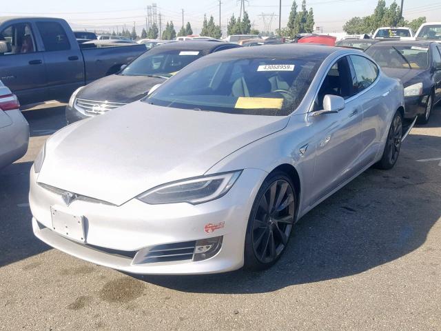 5YJSA1E21JF262263 - 2018 TESLA MODEL S SILVER photo 2