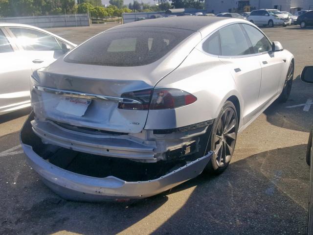 5YJSA1E21JF262263 - 2018 TESLA MODEL S SILVER photo 4