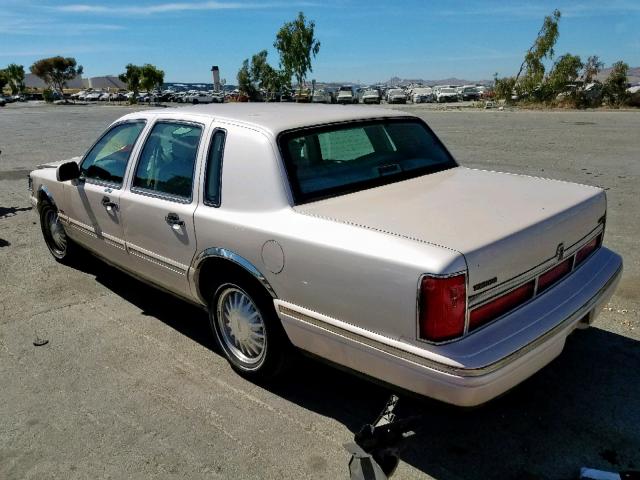 1LNLM83W9VY752851 - 1997 LINCOLN TOWN CAR C BEIGE photo 3