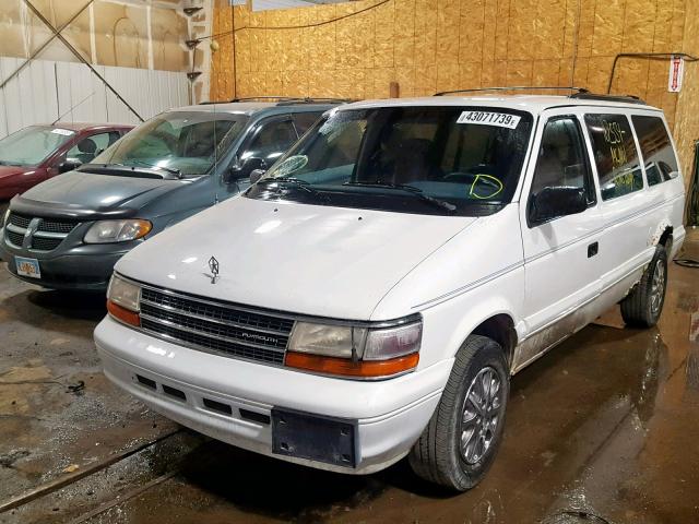 1P4GK44R9SX596241 - 1995 PLYMOUTH GRAND VOYA WHITE photo 2