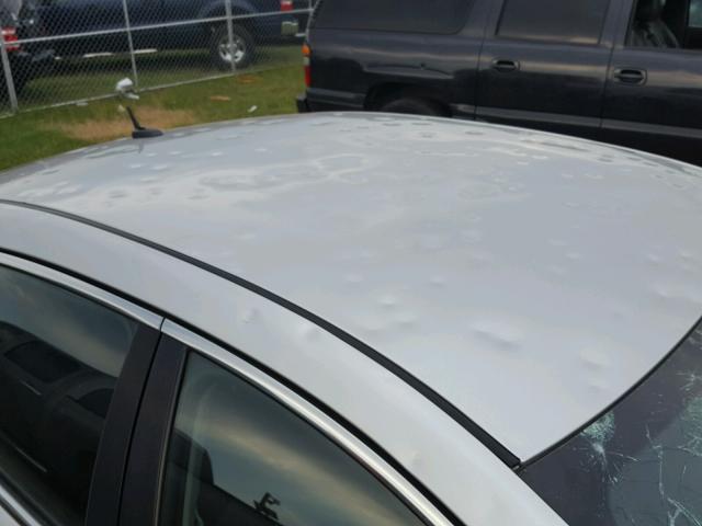 1G1ZC5EB4AF233926 - 2010 CHEVROLET MALIBU 1LT SILVER photo 9