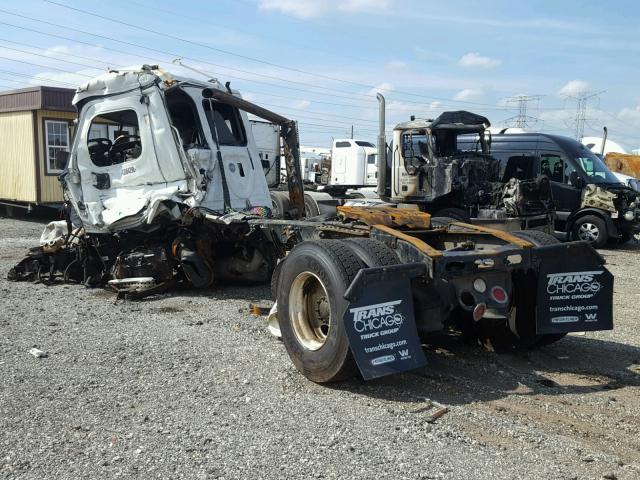 3AKJGED61ESFV0583 - 2014 FREIGHTLINER CASCADIA 1 WHITE photo 3