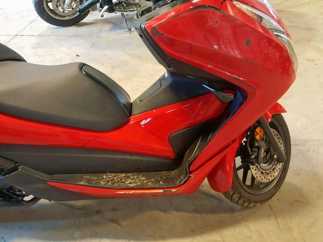 MLHNF0415G5200082 - 2016 HONDA NSS300 A RED photo 9