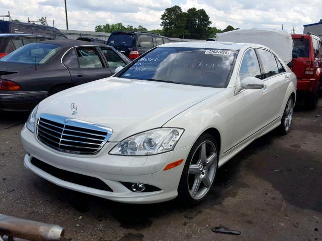 WDDNG71X29A254621 - 2009 MERCEDES-BENZ S 550 WHITE photo 2