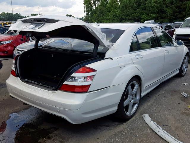 WDDNG71X29A254621 - 2009 MERCEDES-BENZ S 550 WHITE photo 4