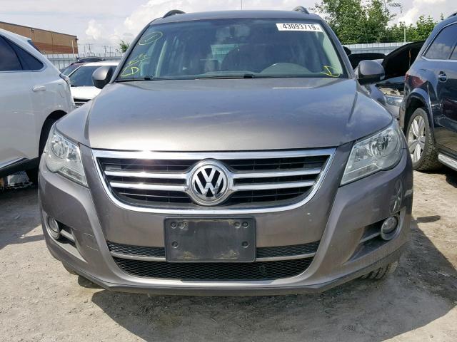 WVGBV75N99W509257 - 2009 VOLKSWAGEN TIGUAN SE GRAY photo 9