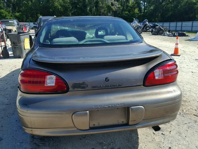 1G2WK52J22F219747 - 2002 PONTIAC GRAND PRIX GRAY photo 9