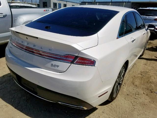 3LN6L5E96HR666793 - 2017 LINCOLN MKZ RESERV WHITE photo 4