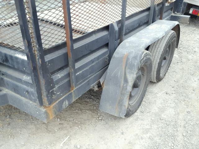 0R95805 - 2015 UTILITY TRAILER BLACK photo 9