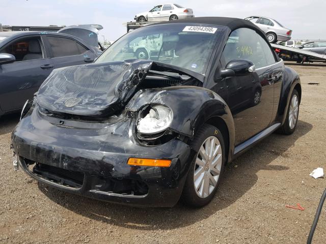 3VWRG31Y28M413116 - 2008 VOLKSWAGEN NEW BEETLE BLACK photo 2