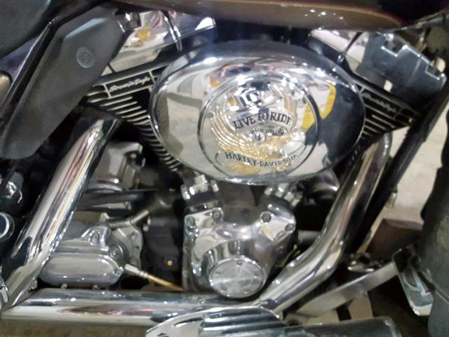 1HD1FCW135Y684859 - 2005 HARLEY-DAVIDSON FLHTCUI TWO TONE photo 7