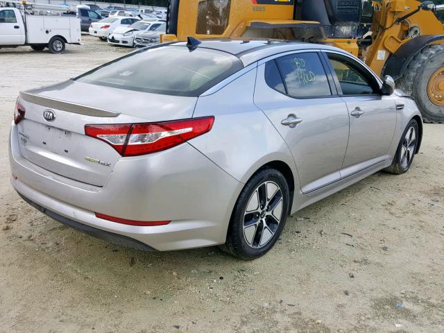 KNAGM4AD4D5039448 - 2013 KIA OPTIMA HYB SILVER photo 4