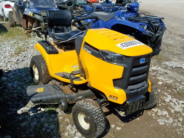 1C128H40118 - 2018 CUB LAWN MOWER YELLOW photo 1