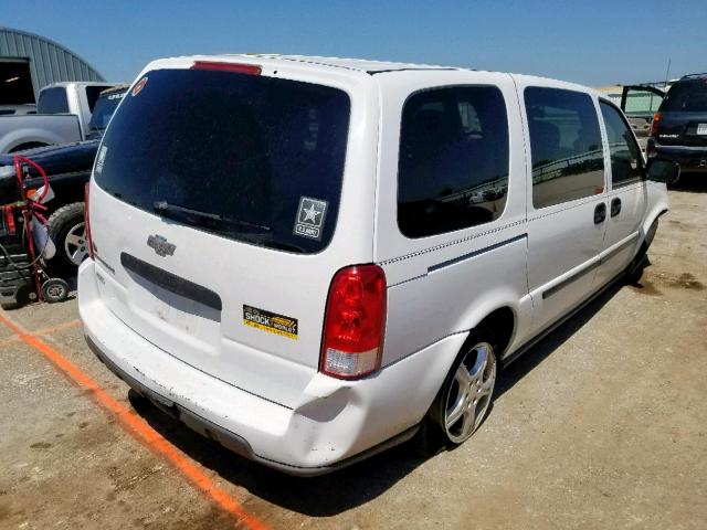 1GNDV23W88D160251 - 2008 CHEVROLET UPLANDER L WHITE photo 4