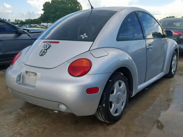 3VWCB21C91M465447 - 2001 VOLKSWAGEN NEW BEETLE SILVER photo 4