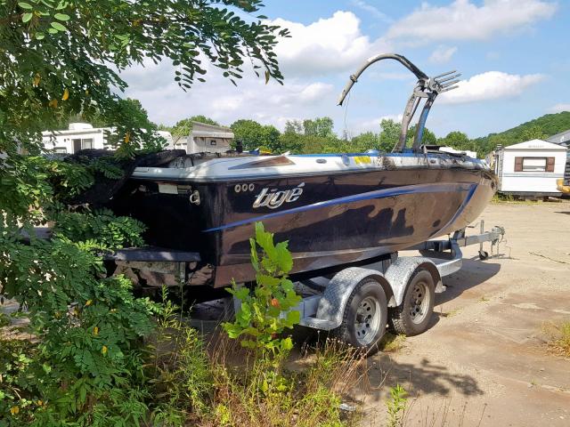 T1X0100FH112 - 2012 TIGE BOAT BLACK photo 4