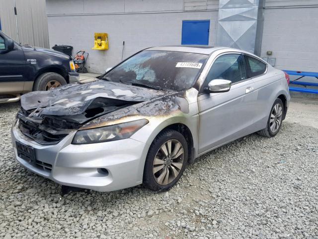 1HGCS1B84BA003479 - 2011 HONDA ACCORD EXL SILVER photo 2