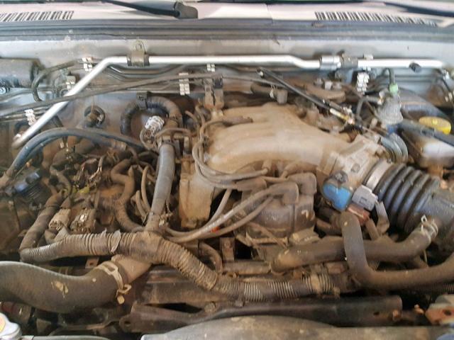 1N6ED29Y94C420727 - 2004 NISSAN FRONTIER C GOLD photo 7