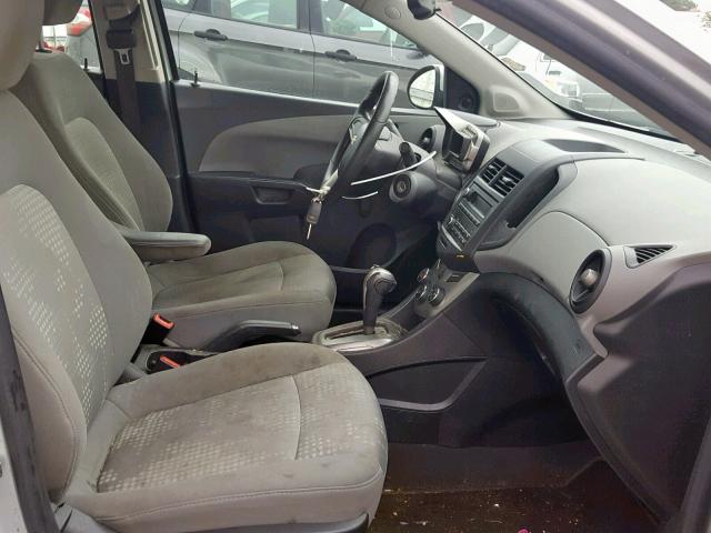 1G1JA5SH9C4137624 - 2012 CHEVROLET SONIC LS GRAY photo 5