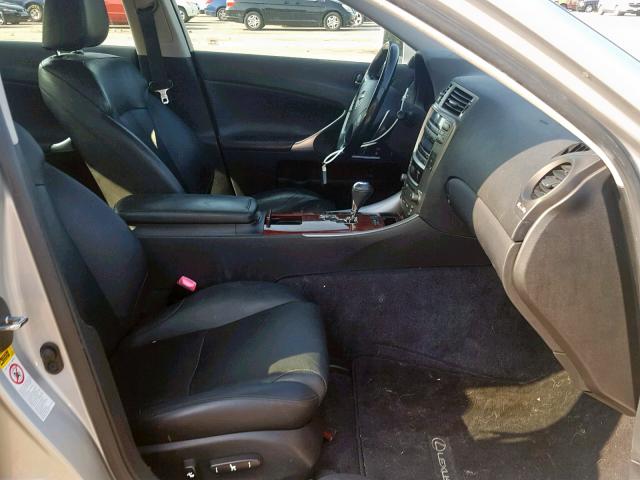 JTHCK262072015266 - 2007 LEXUS IS 250 SILVER photo 5