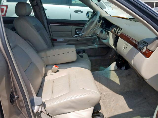 1G6KD54Y9XU791919 - 1999 CADILLAC DEVILLE BEIGE photo 5