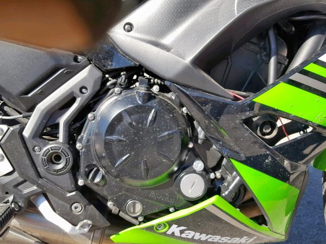 JKAEXEK11HDA02443 - 2017 KAWASAKI EX650 F GREEN photo 7