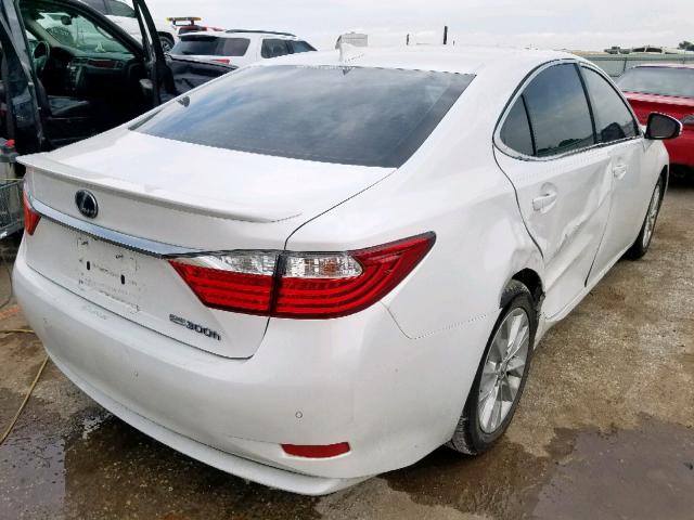 JTHBW1GG8F2078943 - 2015 LEXUS ES 300H WHITE photo 4