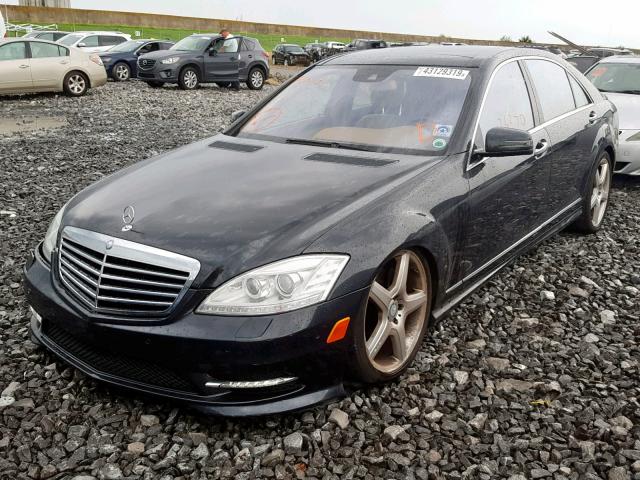 WDDNG7BB6BA383650 - 2011 MERCEDES-BENZ S 550 BLACK photo 2