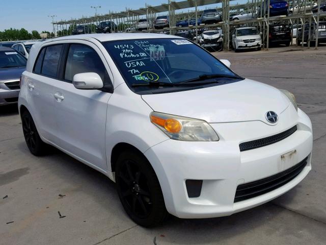 JTKKU10489J041319 - 2009 TOYOTA SCION XD WHITE photo 1