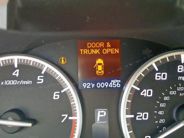 19UDE2F32HA013680 - 2017 ACURA ILX BASE WHITE photo 8