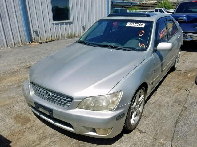 JTHBD182710018519 - 2001 LEXUS IS 300 SILVER photo 2