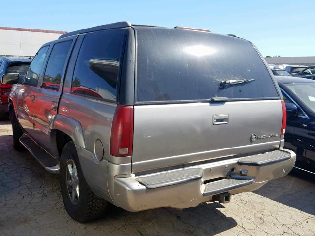 1GYEK13R8YR166512 - 2000 CADILLAC ESCALADE SILVER photo 3