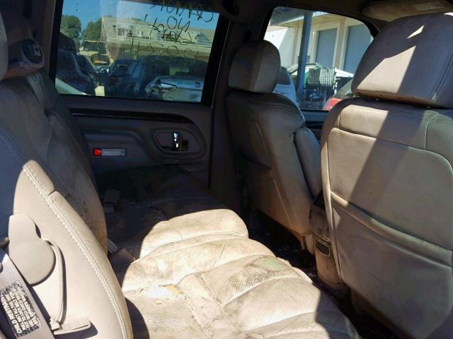 1GYEK13R8YR166512 - 2000 CADILLAC ESCALADE SILVER photo 6