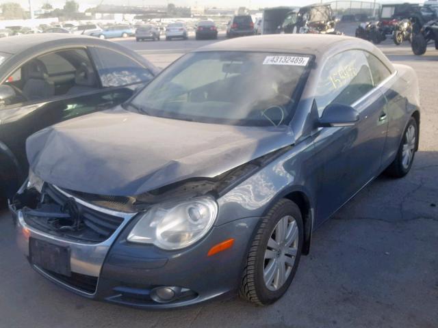 WVWBA71F38V037396 - 2008 VOLKSWAGEN EOS TURBO GRAY photo 2