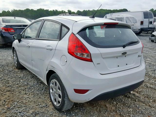 3FADP4EJ5DM213525 - 2013 FORD FIESTA SE WHITE photo 3