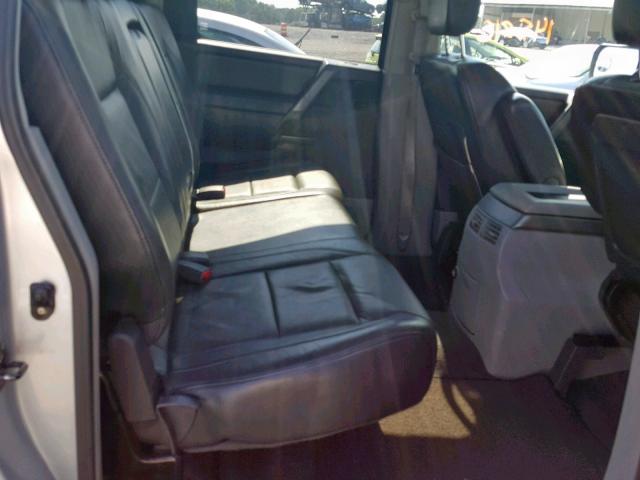 1N6AA07B54N520015 - 2004 NISSAN TITAN XE/S SILVER photo 6