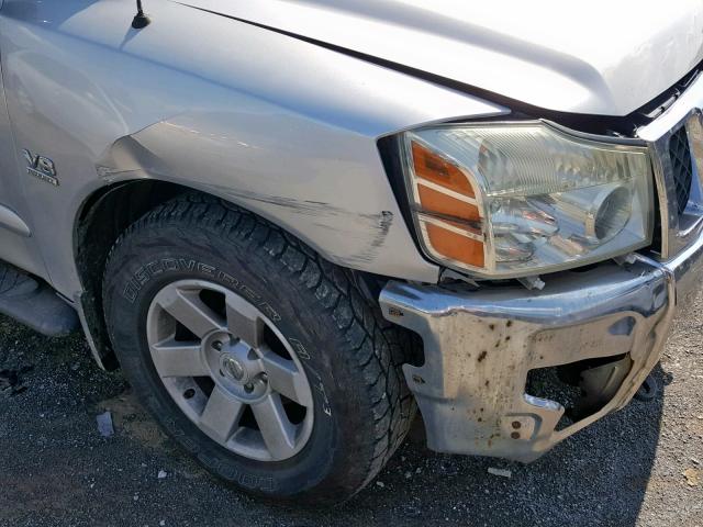 1N6AA07B54N520015 - 2004 NISSAN TITAN XE/S SILVER photo 9