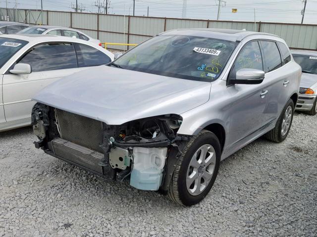 YV440MDK6F2713273 - 2015 VOLVO XC60 T5 SILVER photo 2