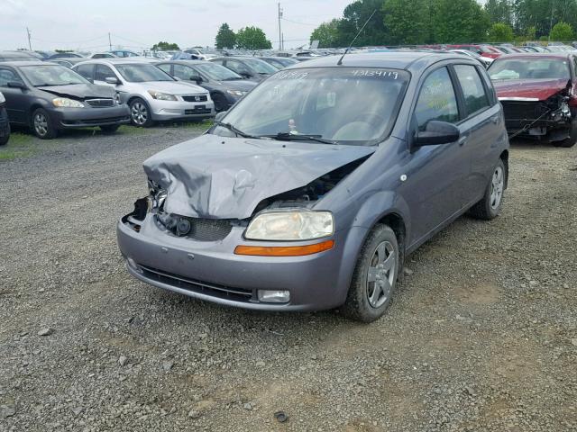 KL2TD696X6B636761 - 2006 PONTIAC WAVE GRAY photo 2