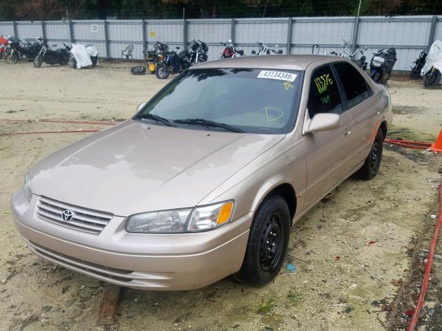 4T1BG22K6WU837752 - 1998 TOYOTA CAMRY CE GOLD photo 2