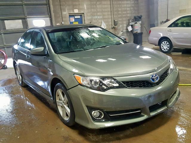 4T1BD1FK4EU123453 - 2014 TOYOTA CAMRY HYBR GRAY photo 1