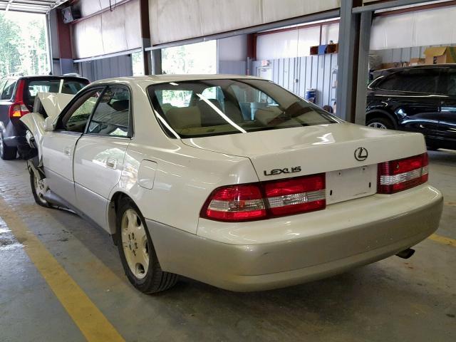 JT8BF28G6Y0262541 - 2000 LEXUS ES 300 WHITE photo 3