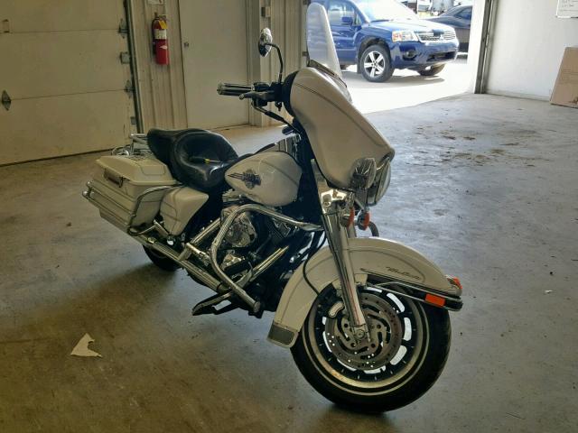 1HD1FCW196Y610248 - 2006 HARLEY-DAVIDSON FLHTCUI WHITE photo 1