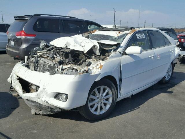 4T4BF3EK8BR146680 - 2011 TOYOTA CAMRY BASE 白色 照片 2