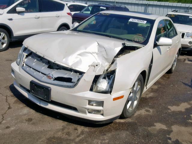 1G6DW677160103901 - 2006 CADILLAC STS WHITE photo 2