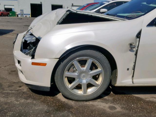 1G6DW677160103901 - 2006 CADILLAC STS WHITE photo 9