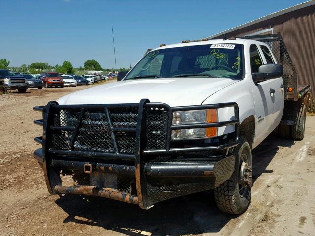 1GTJK33678F190548 - 2008 GMC SIERRA K35 WHITE photo 2