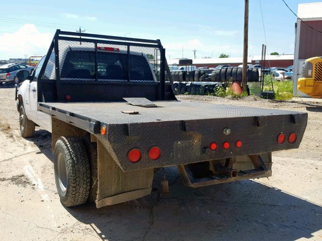 1GTJK33678F190548 - 2008 GMC SIERRA K35 WHITE photo 3